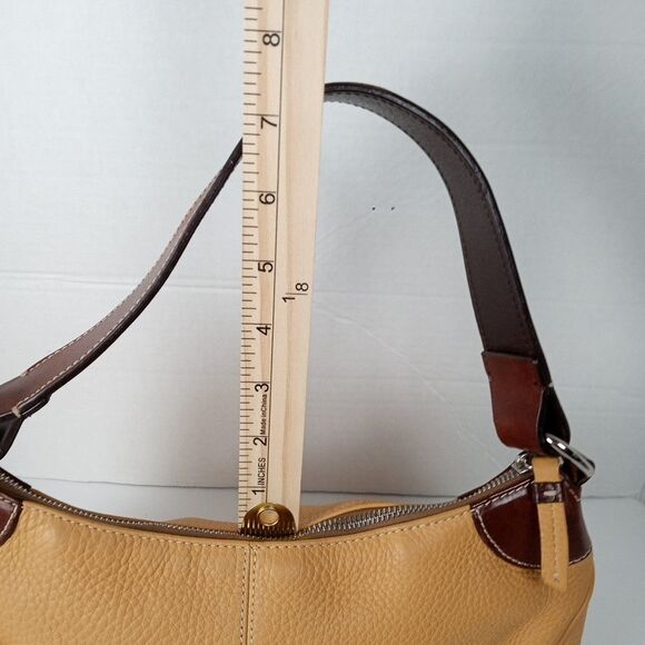 VTG Dooney & Bourke All Weather Mustard Yellow Leather Pebble Shoulder Bag Y2K - Picture 7 of 16